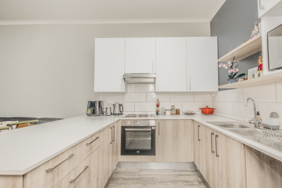 To Let 2 Bedroom Property for Rent in Haasendal Western Cape